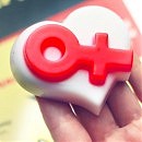 « »