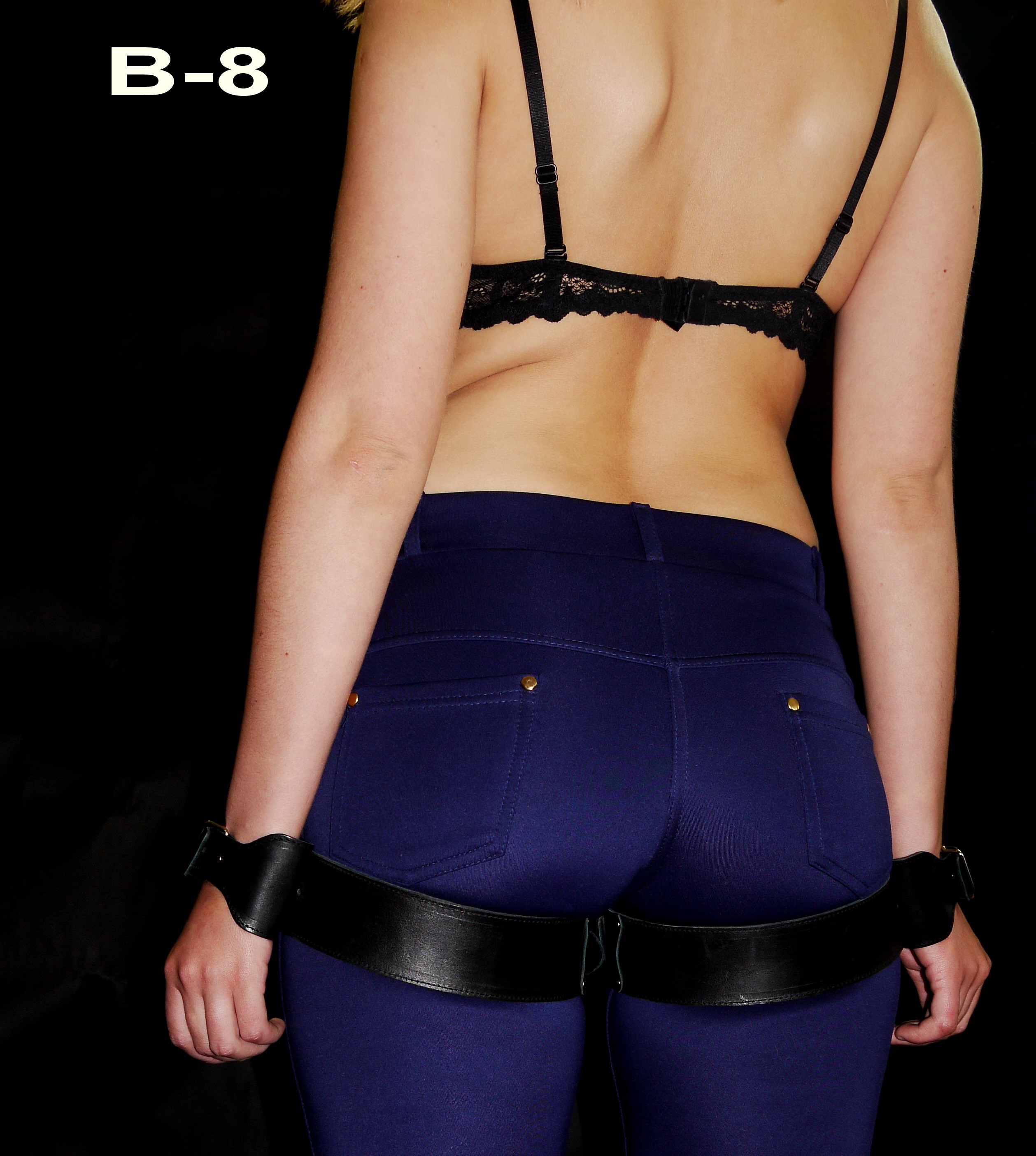  B-8