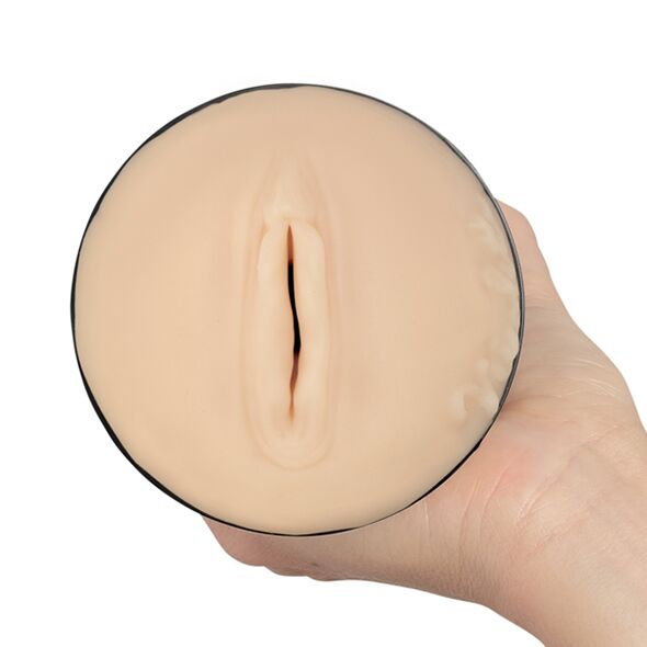 Feel Nicolette Shea