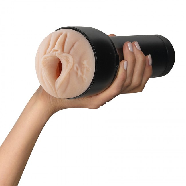  Kiiroo Feel Leigh Raven,   