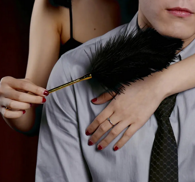     Premium Feather Tickler UPKO