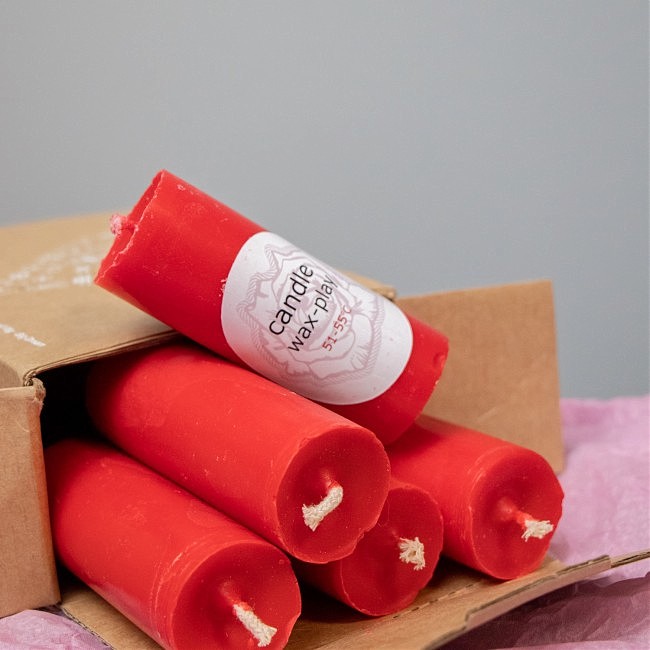       51-55   wax play