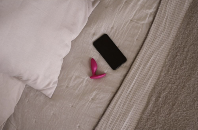  - We-Vibe Ditto+ Cosmic Pink